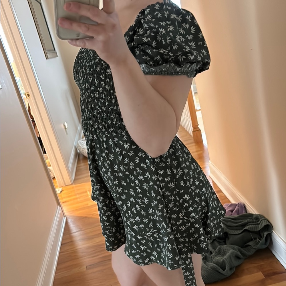 Floral puff sleeve romper